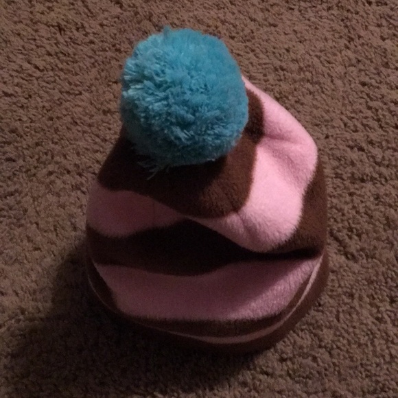 Vintage Gap pink & brown striped Winter hat with aqua fur ball Sz S/M - Picture 2 of 5
